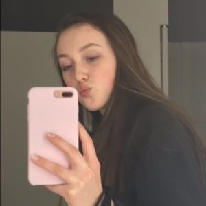 Meet your Posher, Kelliana